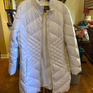 Eddie Bauer XL white heavy winter puffer down coat